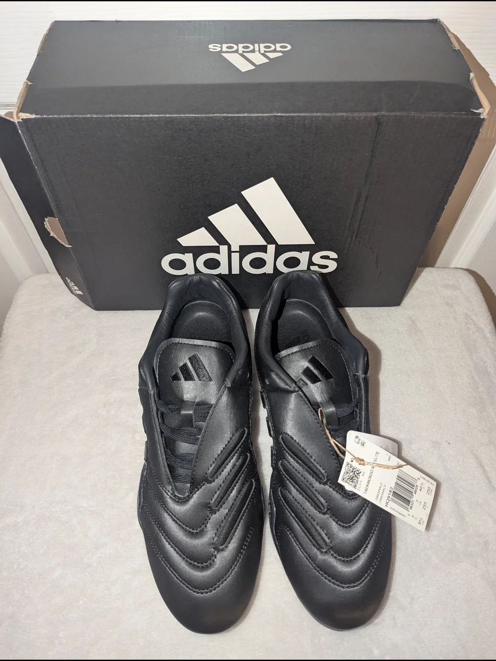adidas triple black